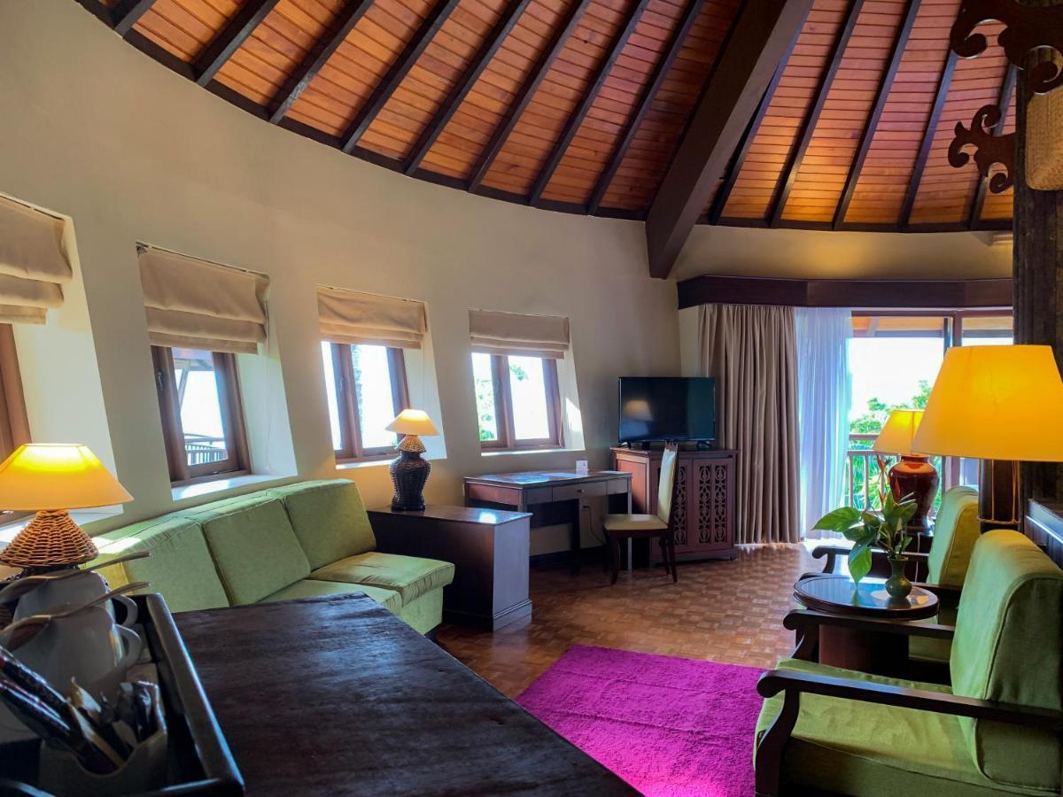 Damai Beach Resort Кучінг Екстер'єр фото